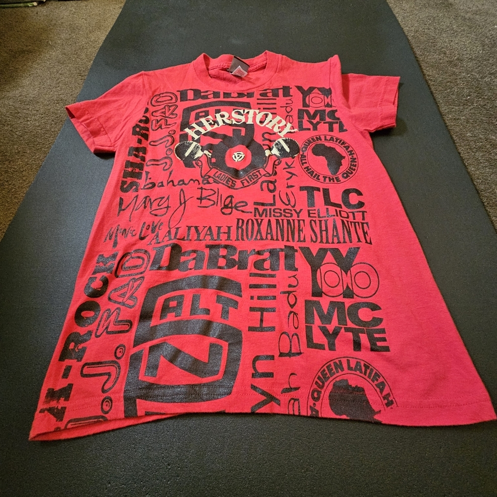 Hip hop HERSTORY female artists' graphic womens red medium shirt